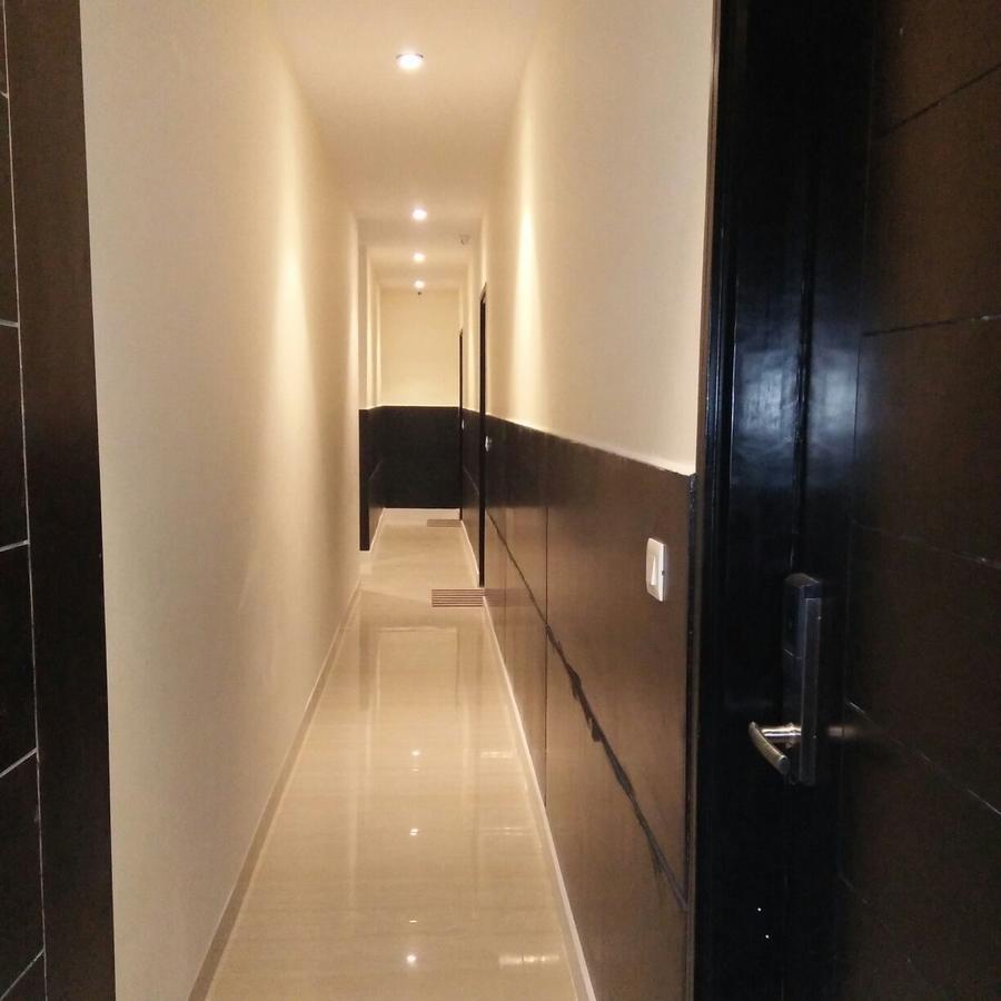Solitaire Hotel New Delhi Exterior foto